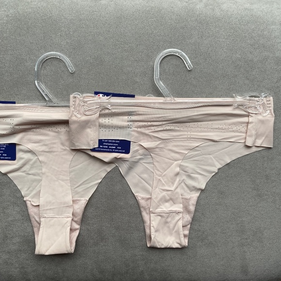 LOT OF 2 CHAMPION DOUBLE DRY Thongs in Blush Color Size Medium NWT - Picture 2 of 11
